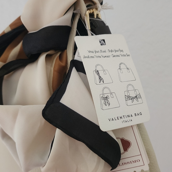 Valentina Women's NWT Made In Italy, Beige/Brown Pebbled Leather Shoulder Bag. - Picture 8 of 15